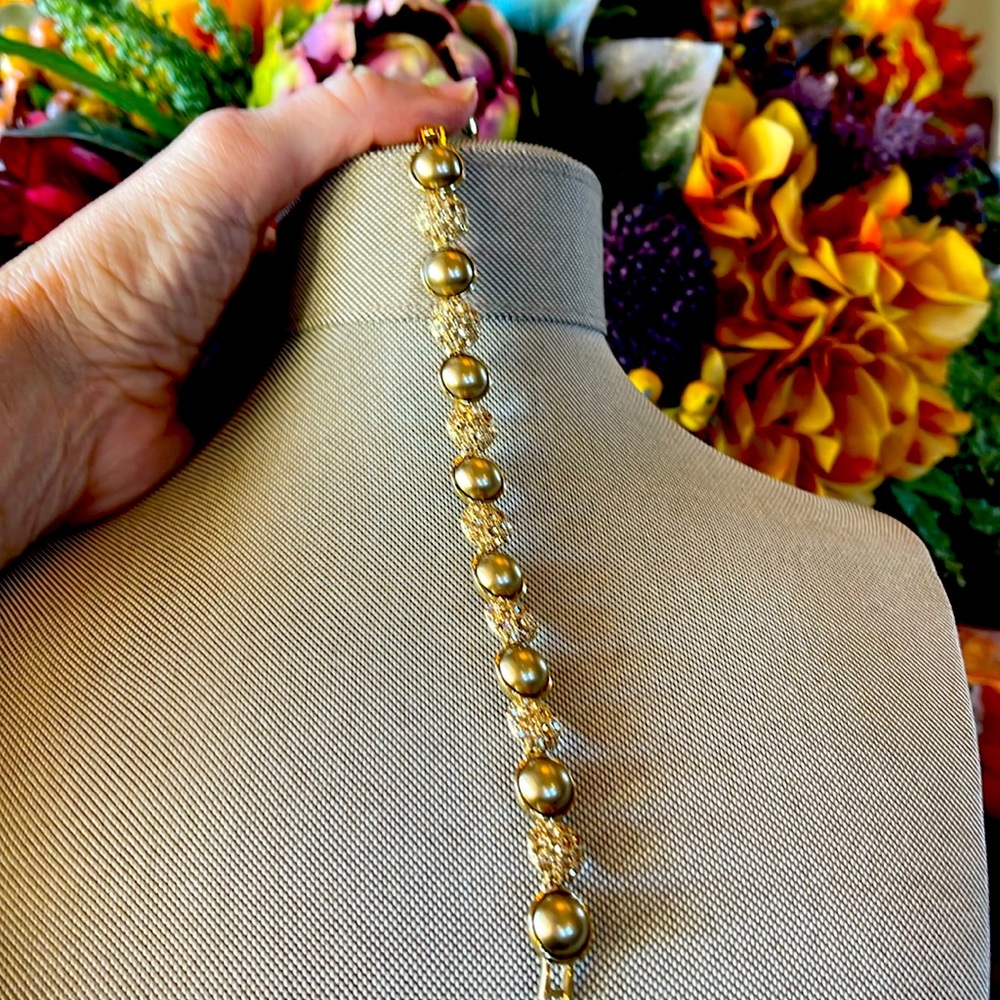 Monet 7 inch gold bead and sparkling bracelet